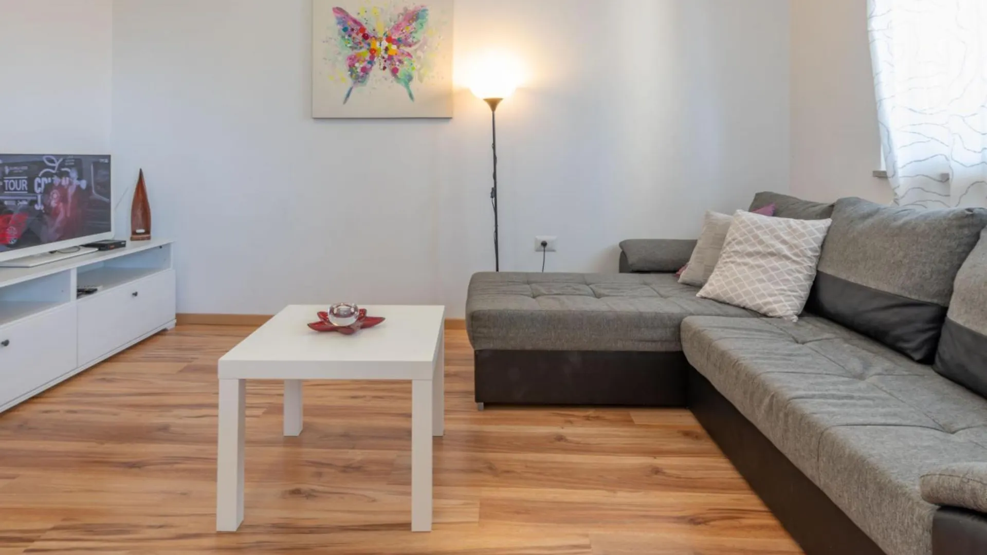 Apartment Ugrin, A Cozy And Relaxing Retreat Minutes From The Beach 乌马格 克罗地亚